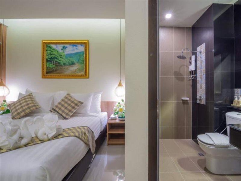 Pura Nakhon Hotel Накхонсітхаммарат Екстер'єр фото