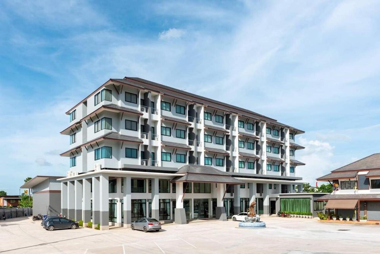 Pura Nakhon Hotel Накхонсітхаммарат Екстер'єр фото